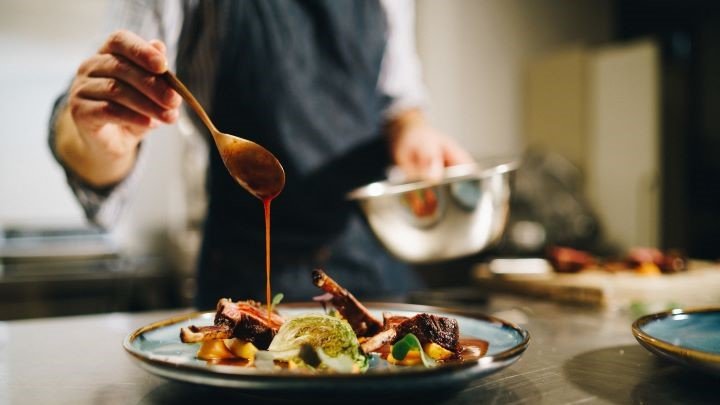 Tour gastronomique en Suisse circuit gourmand avec chauffeur privé